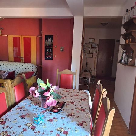 Stan Za Iznajmuvanje So Parking,Blisku Do Centar. Kumanovo Exterior foto