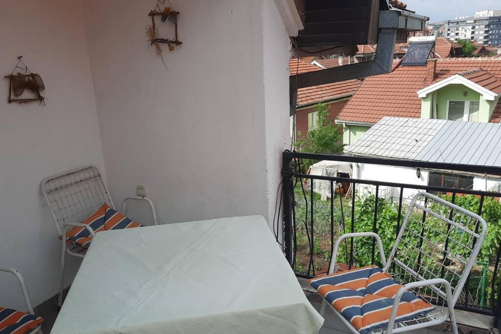 Stan Za Iznajmuvanje So Parking,Blisku Do Centar. Kumanovo Exterior foto